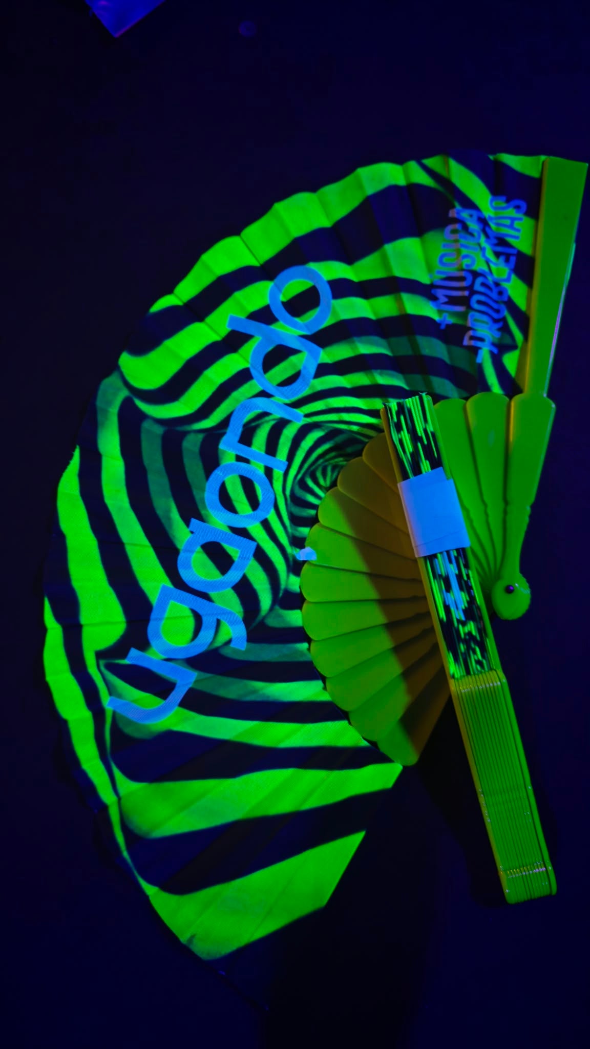 ABANICO FLÚOR UGAONDO – HYPNOTIC 💚🌀